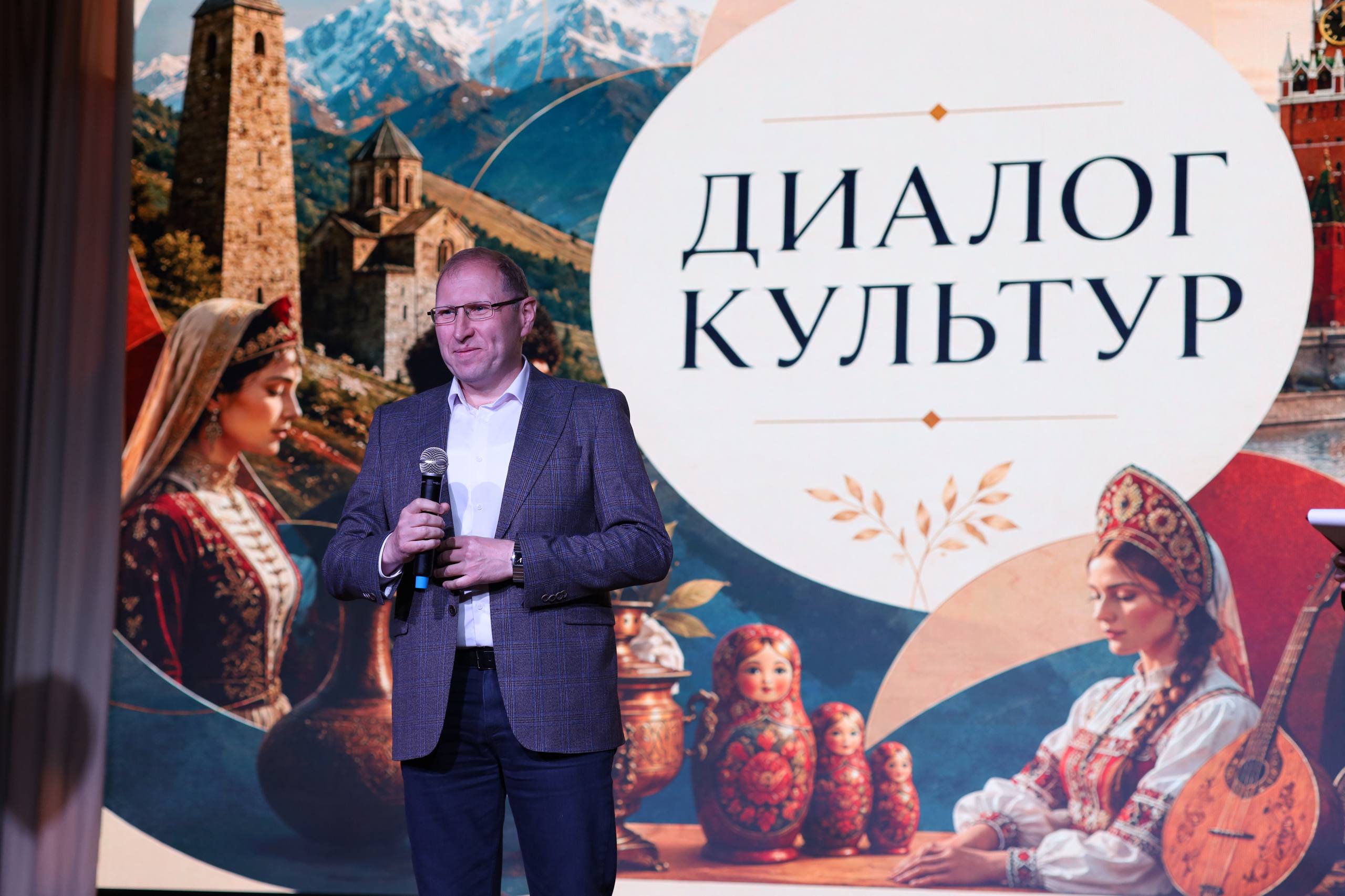 В Пятигорске прошел фестиваль национальных традиций народов Северного Кавказа - Кавказ Сегодня